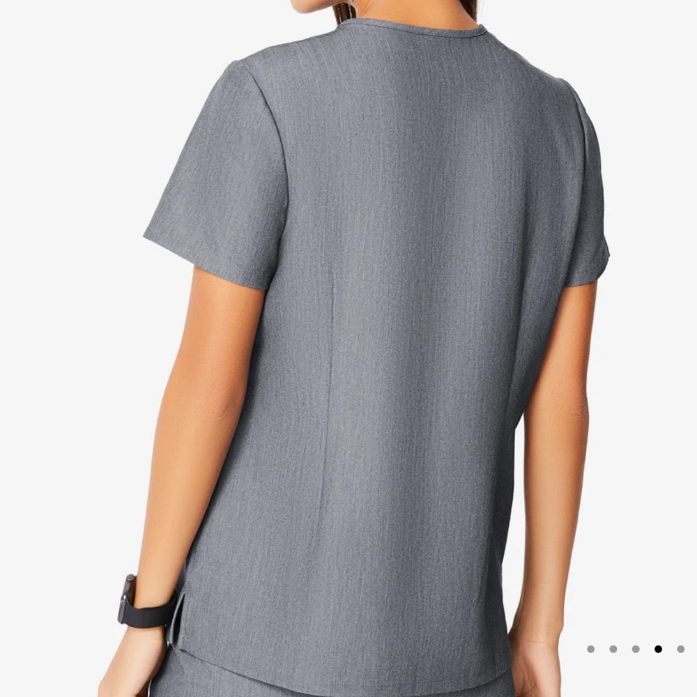 Figs Scrubs Graphite Grey Catarina Doctor Nurse One Pocket V-Neck Scrub Top - Picture 2 of 8